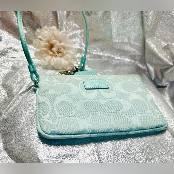Coach Mint Green Signature Jacquard Wristlet - Picture 1 of 12